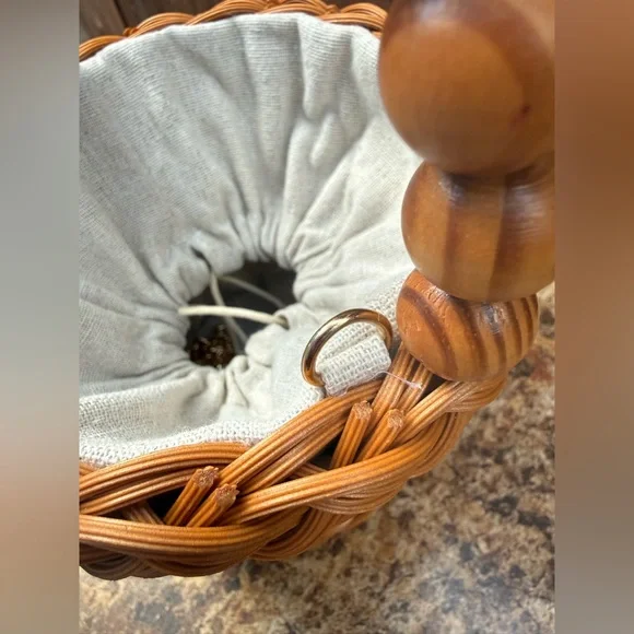 Tommy Bahama Woven Elephant Crossbody Handbag Purse - Picture 5 of 12